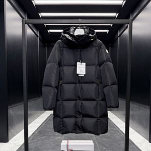 moncler litte square-quilted hooded long down jacket