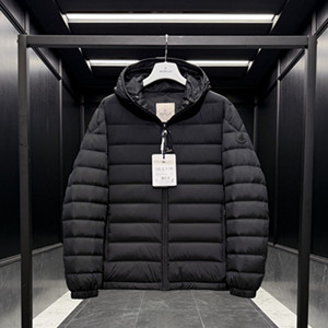 moncler men's solienn hooded short down jacket
