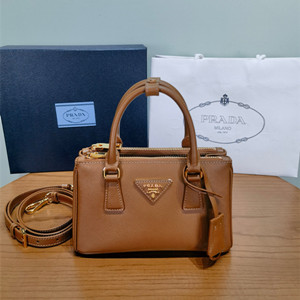 prada galleria mini saffiano leather bag #1ba916