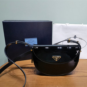 prada leather shoulder bag #1ba349
