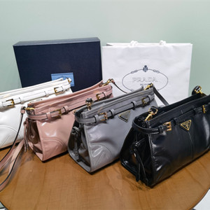 prada bonnie small leather shoulder bag #1ba215
