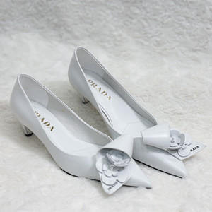 prada leather pumps shoes