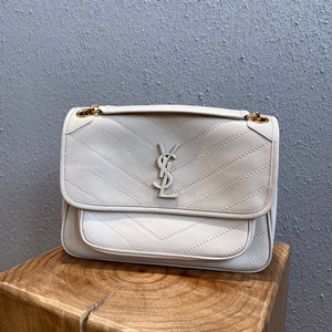 ysl yves saint laurent 28cm niki medium in lambskin